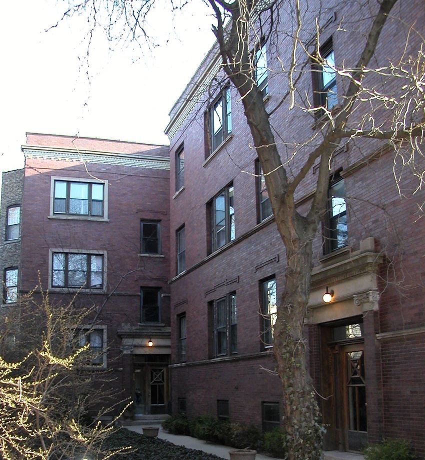 Buckingham Place Apartments, 650652 W. Buckingham, Chicago, IL RentCafe